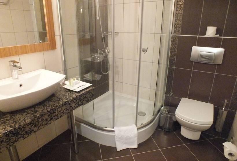 اتاق استاندارد, Emir Royal