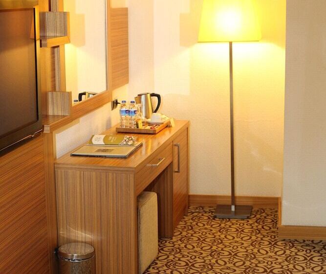 اتاق استاندارد, Emir Royal