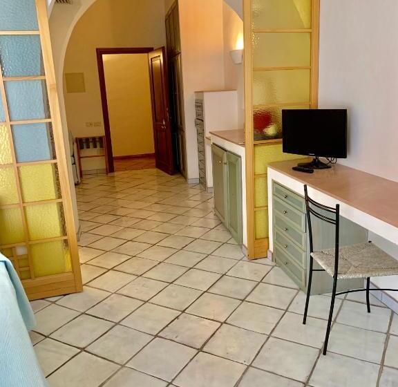 סוויטת ג'וניור, Green Park