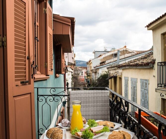 סוויטה משפחתית, Kyveli Suites