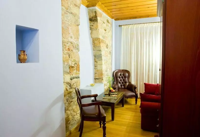 سوییت خانوادگی, Kyveli Suites