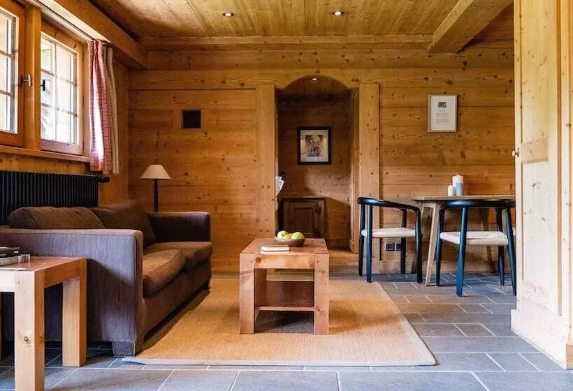 Mökki 1 Makuuhuone, L Alpaga, A Beaumier
