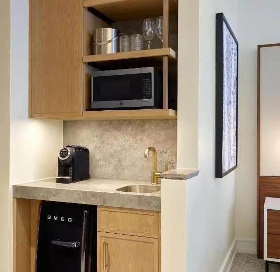 اتاق لوکس با تخت بزرگ, Limelight Hotel Aspen