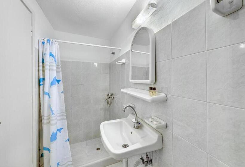 基本间, Maki S Place