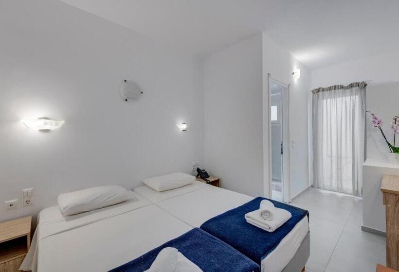 标准间, Maki S Place