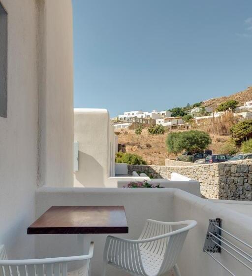 标准间, Maki S Place