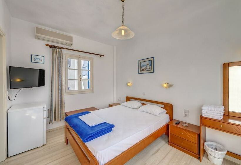 标准间, Maki S Place