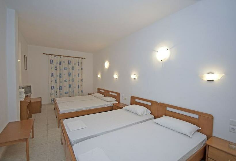 四人标准间, Maki S Place