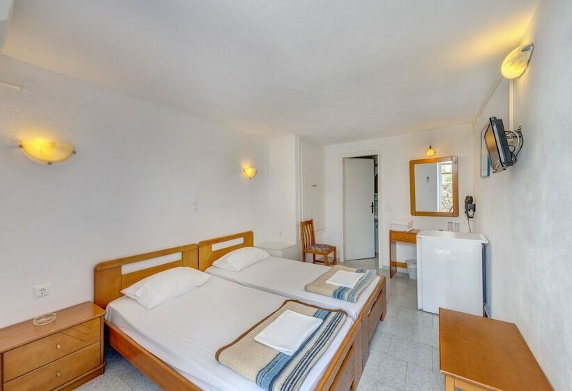 四人标准间, Maki S Place