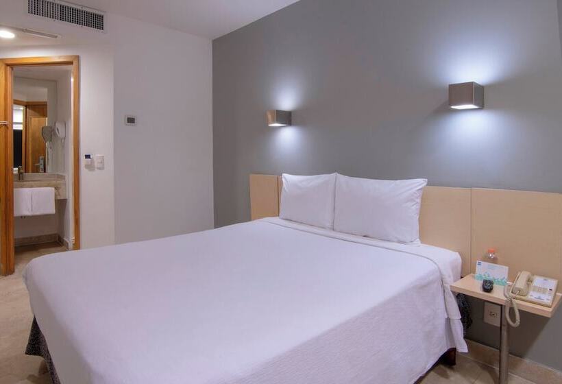 غرفة سوبيريور, One Coatzacoalcos Forum