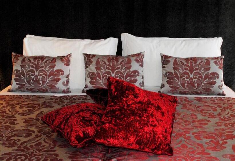 سوییت جونیور سوپریور, Palazzo Del Giglio