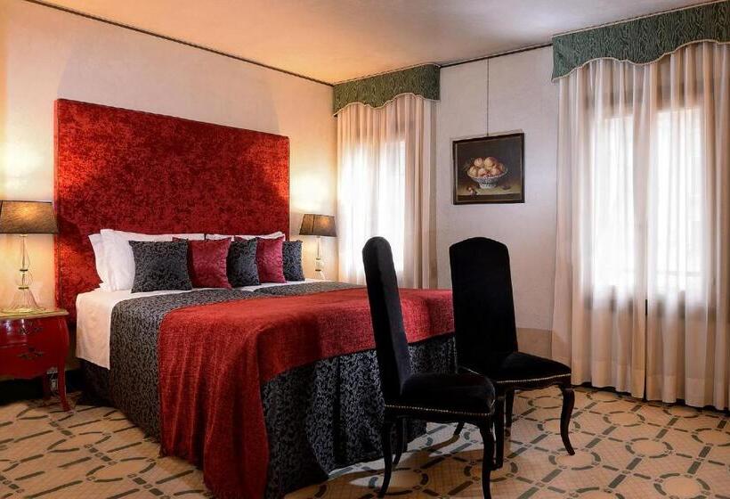 اتاق لوکس, Palazzo Del Giglio