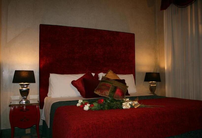 اتاق اکونومی, Palazzo Del Giglio