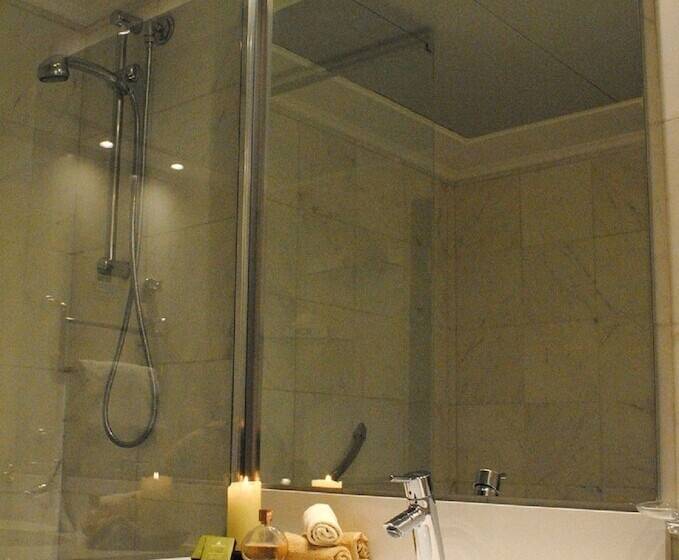 سوییت, Palazzo Del Giglio