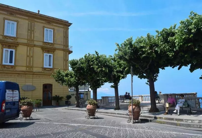 اتاق استاندارد, Relais Il Pennino