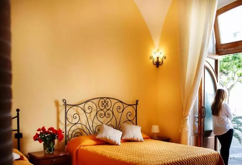 اتاق استاندارد, Relais Il Pennino
