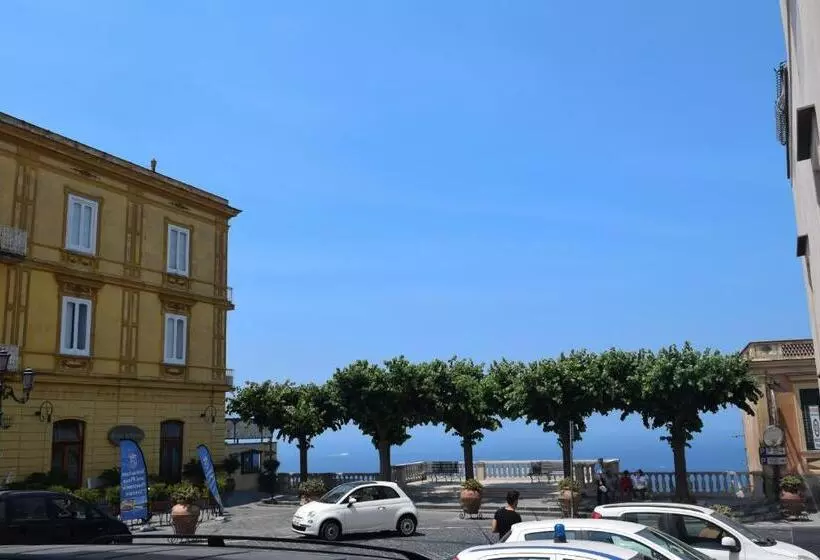 اتاق سوپریور با چشم‌انداز دریا, Relais Il Pennino