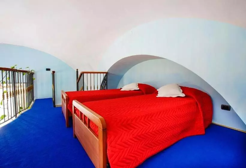 سوییت جونیور با چشم‌انداز دریا, Relais Il Pennino