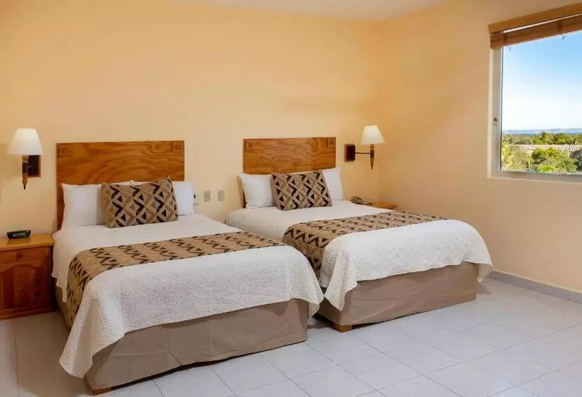3 Bedroom Suite, Santa Fe Loreto by Villa Group