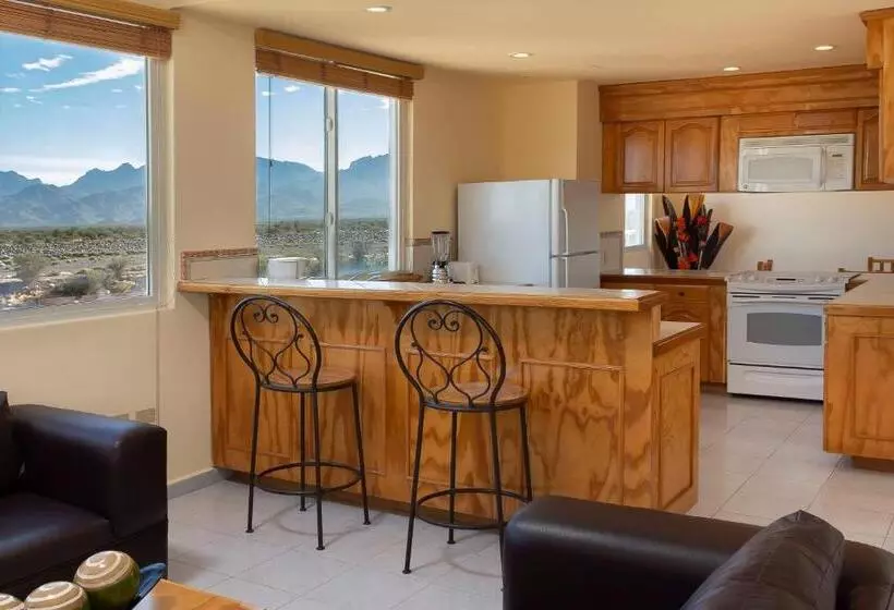3 Bedroom Suite, Santa Fe Loreto by Villa Group