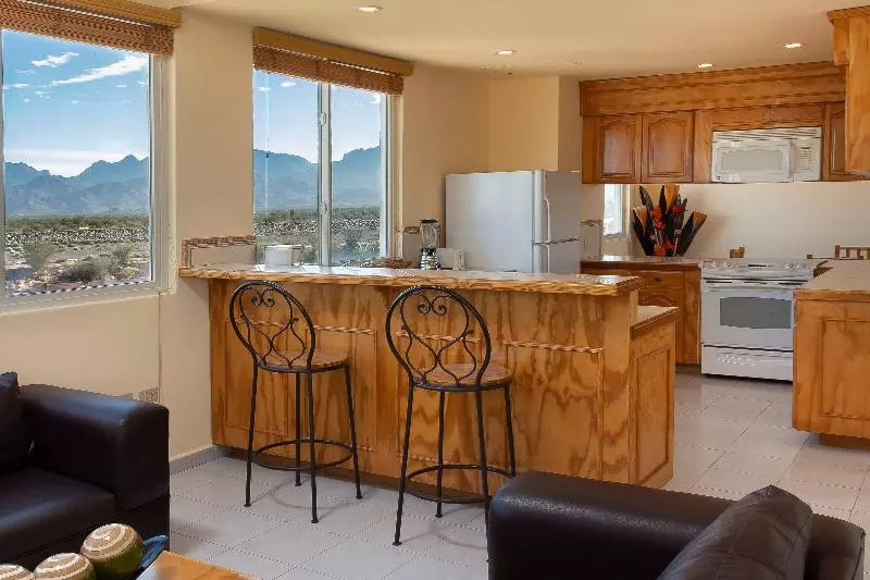 3 Bedroom Suite, Santa Fe Loreto by Villa Group