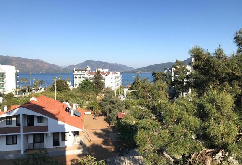 غرفة قياسية مطلّة علي البحر مزوَّدة بشُرفة, The Park Marmaris