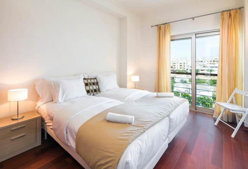 스위트, Villa Doris Suites