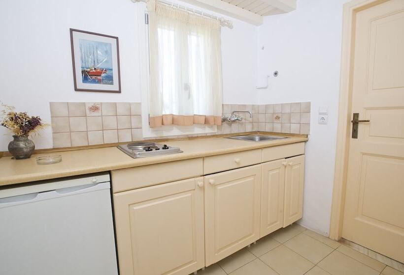 Студио Стандарт Вид на Сад, Villa Margarita