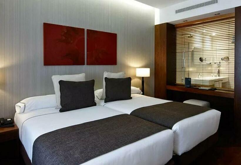 اتاق سوپریور, Carris Porto Ribeira