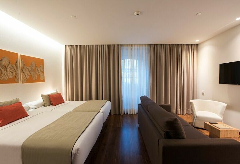 سوییت جونیور, Carris Porto Ribeira