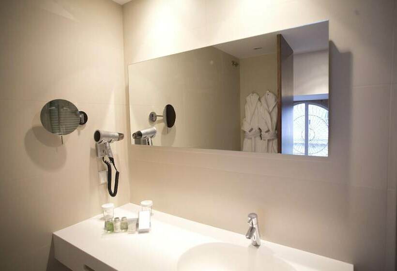 سوییت جونیور, Carris Porto Ribeira