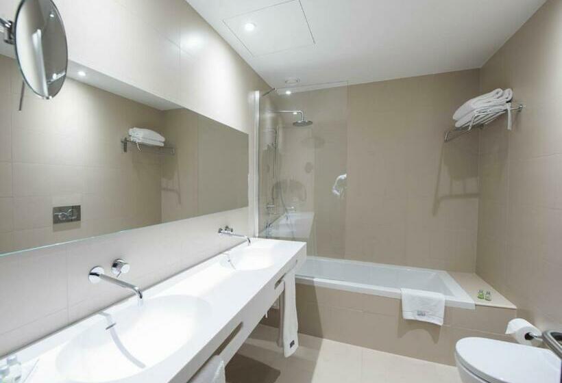 اتاق استاندارد, Carris Porto Ribeira