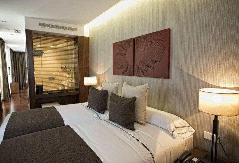 اتاق استاندارد, Carris Porto Ribeira
