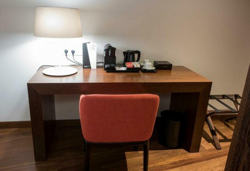 سوییت, Carris Porto Ribeira