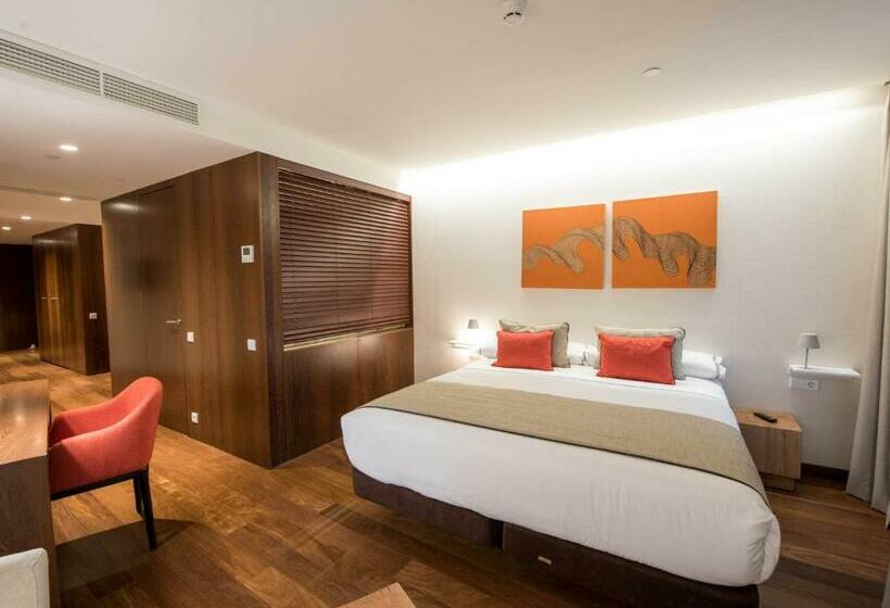 سوییت, Carris Porto Ribeira