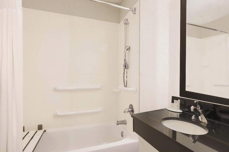 غرفة قياسية سرير كينج, Fairfield Inn & Suites Tampa Fairgrounds/casino