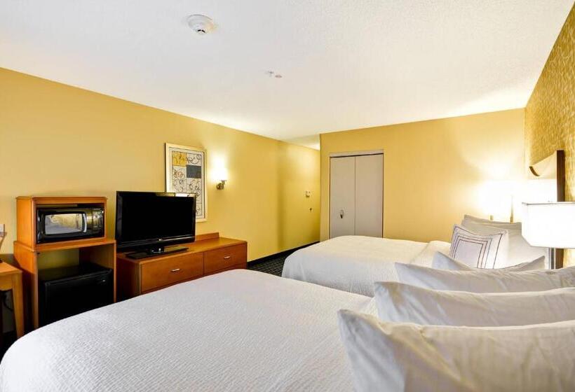 带2个双人床的标准工作室, Fairfield Inn & Suites Tampa Fairgrounds/casino