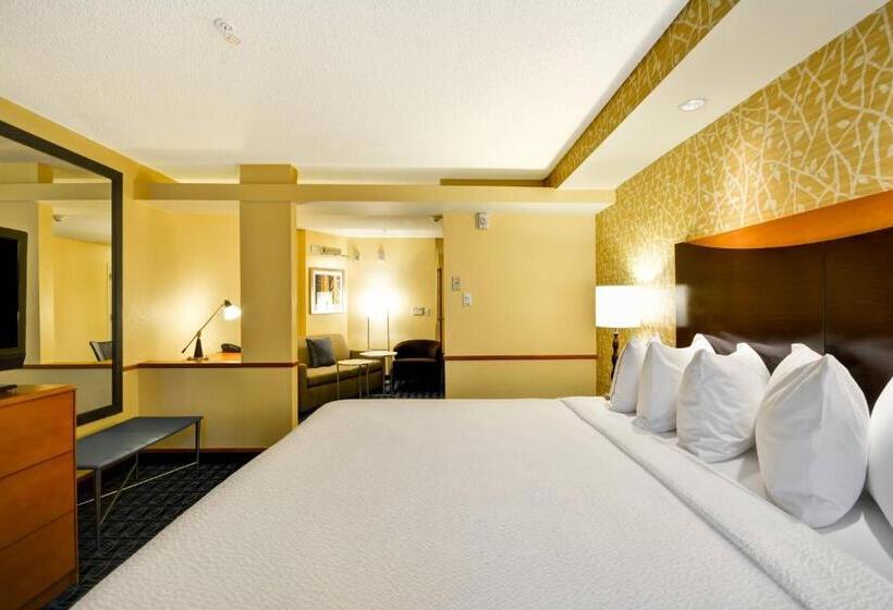 带大床的标准间, Fairfield Inn & Suites Tampa Fairgrounds/casino