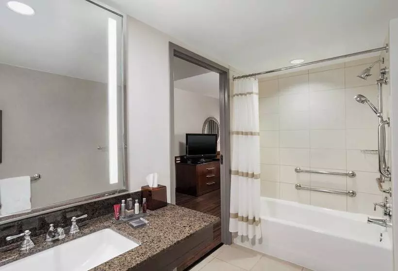 اتاق استاندارد با 2 تخت دوبل, Lancaster Marriott At Penn Square
