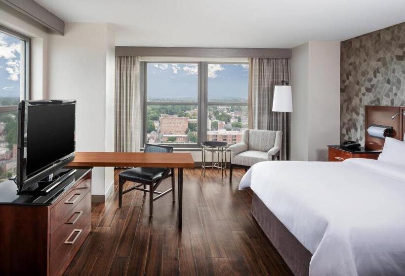 キングサイズベッドのデラックスルーム, Lancaster Marriott At Penn Square