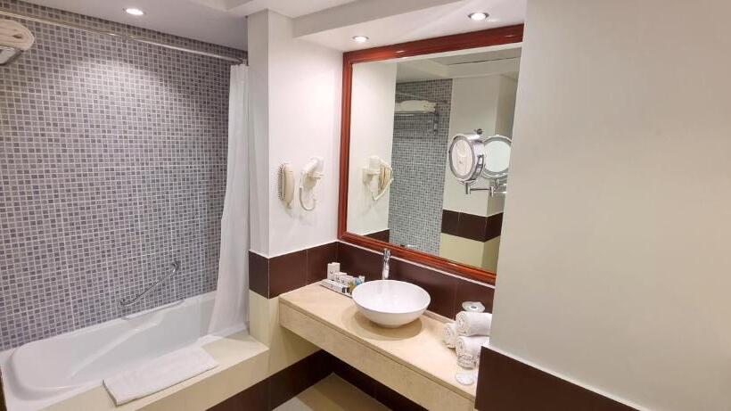 3 Bedroom Suite, Md Hotel By Gewan