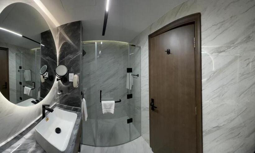 سوئیت رویال, Md Hotel By Gewan