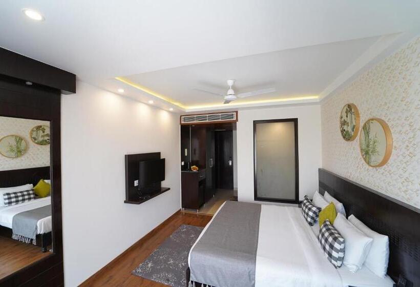 Номер Стандарт, Rockland Hotel, C.r Park