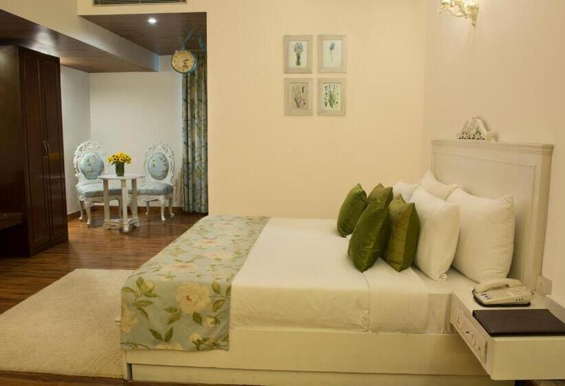 Президентский Люкс, Rockland Hotel, C.r Park