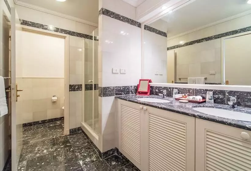 Huoneisto 3 Makuuhuonetta, Saigon Domaine Luxury Residences