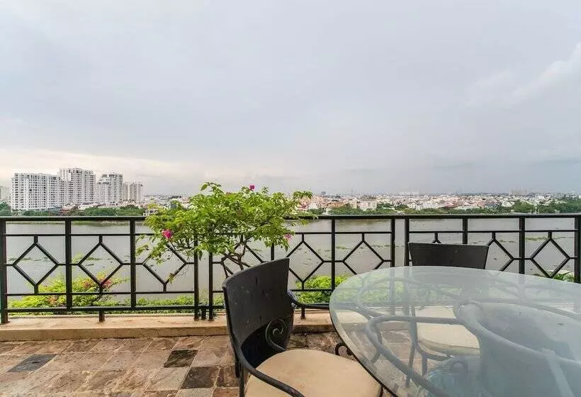 Huoneisto 4 Makuuhuonetta, Saigon Domaine Luxury Residences