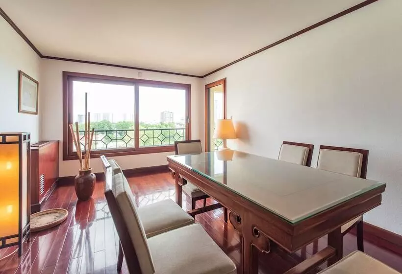 Huoneisto 3 Makuuhuonetta, Saigon Domaine Luxury Residences