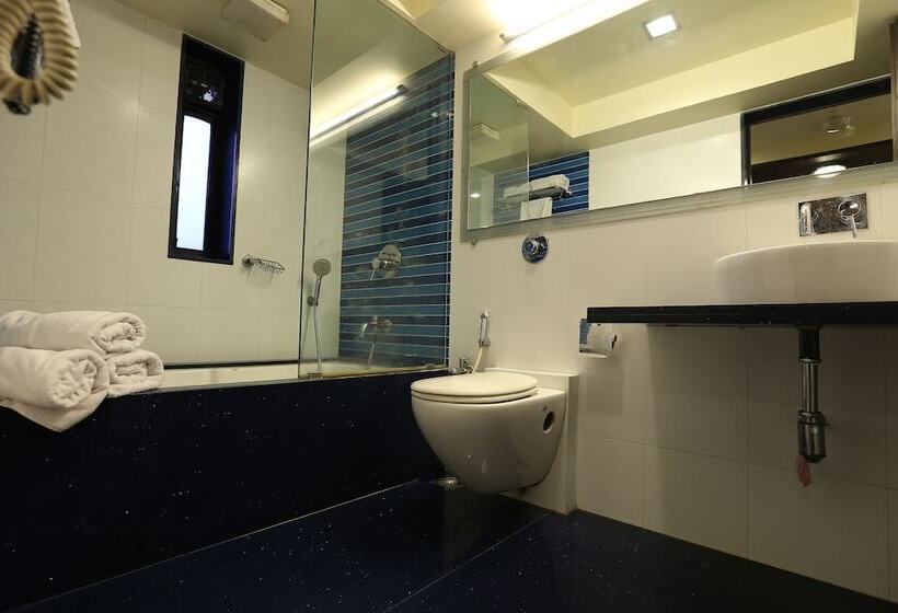 سوییت, Silver Inn