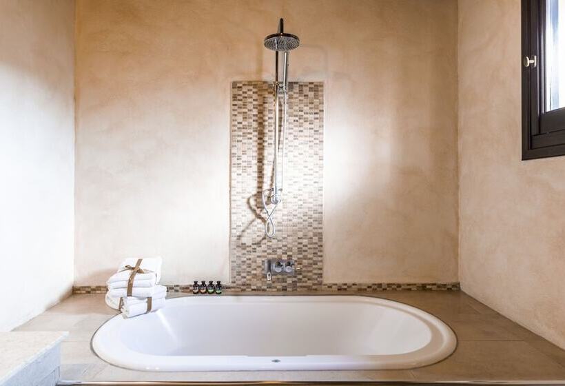 Люкс Мастер, Spirit Of The Knights Boutique