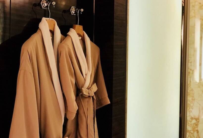 Люкс с Видом, The Ritzcarlton Shanghai, Pudong